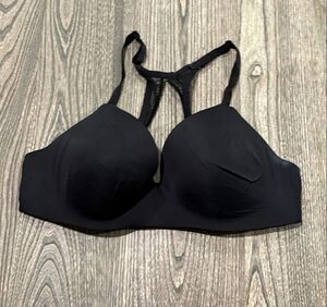 Victoria's Secret Womens Bra T-Shirt Push-Up Strappy Underwire Black Size 34B